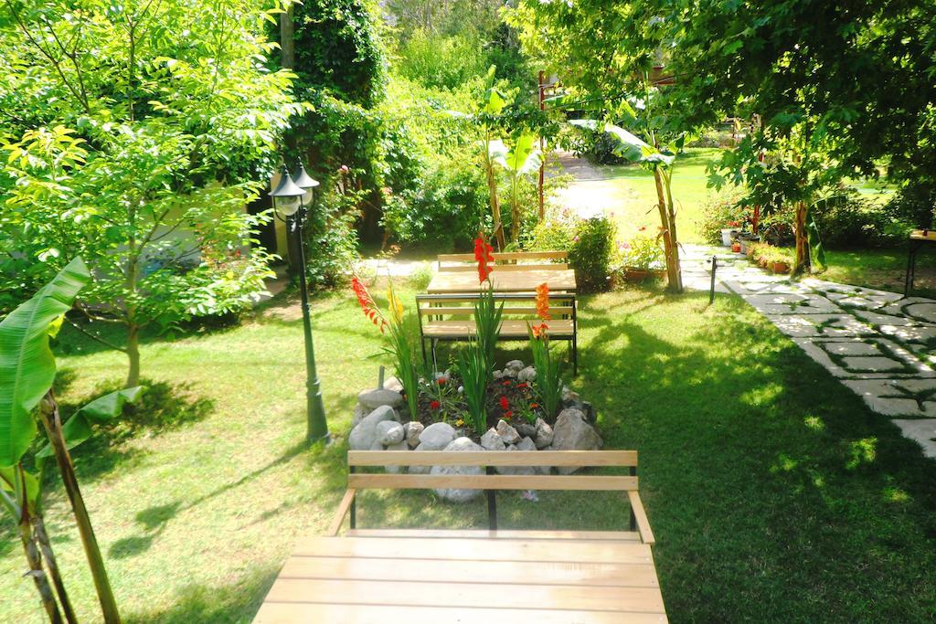 Arya Holiday Houses Cirali Bagian luar foto
